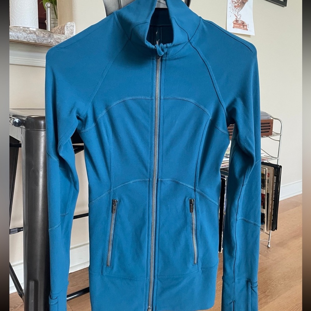 Lululemon define jacket in blue teal! 💙💚💙 - Picture 2 of 8
